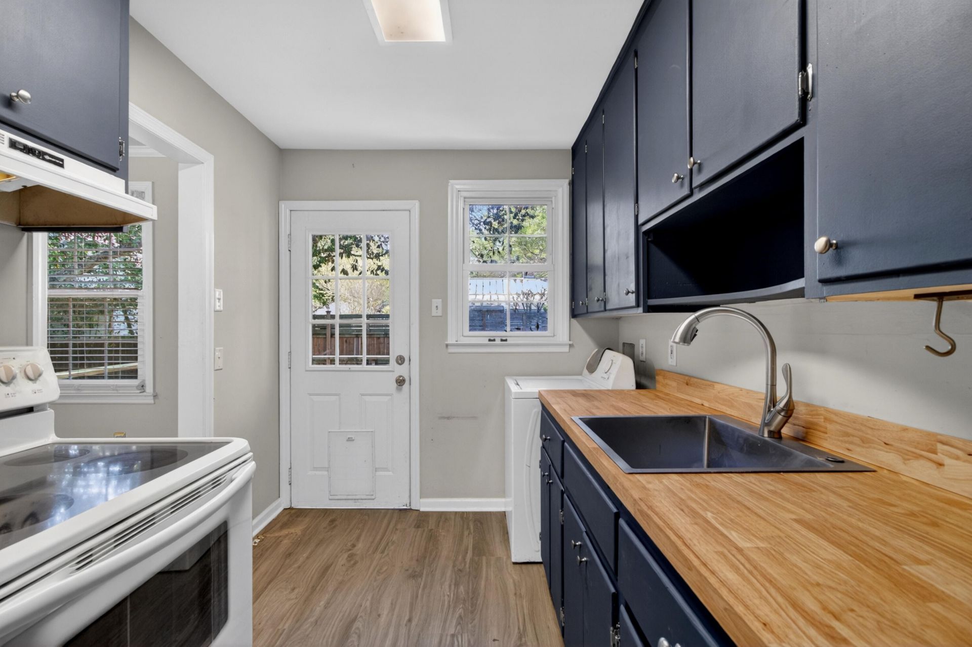 736 Mccants Drive Photo 13