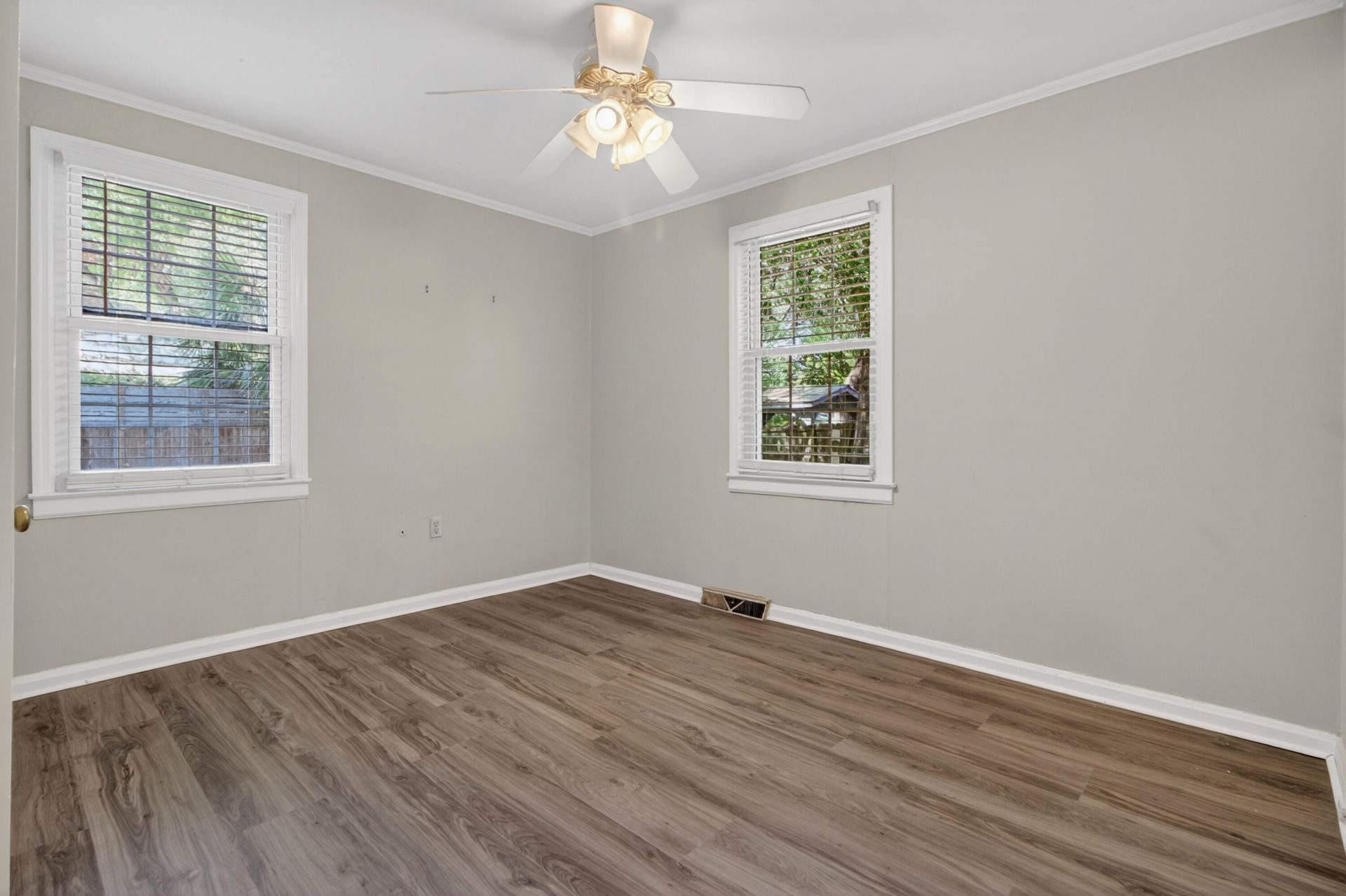 736 Mccants Drive Photo 17