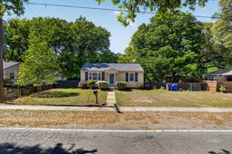 736 Mccants Drive photo 4