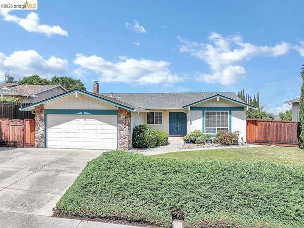 2212 Montevideo Drive, Pittsburg, CA 94565