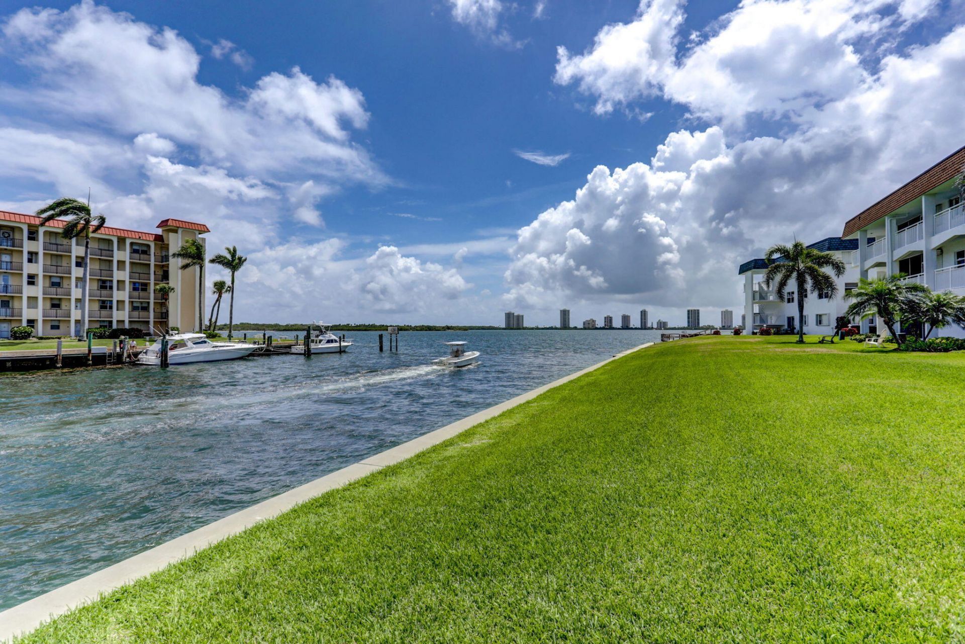 111 Shore Court, Unit #206, North Palm Beach, FL 33408 Photo