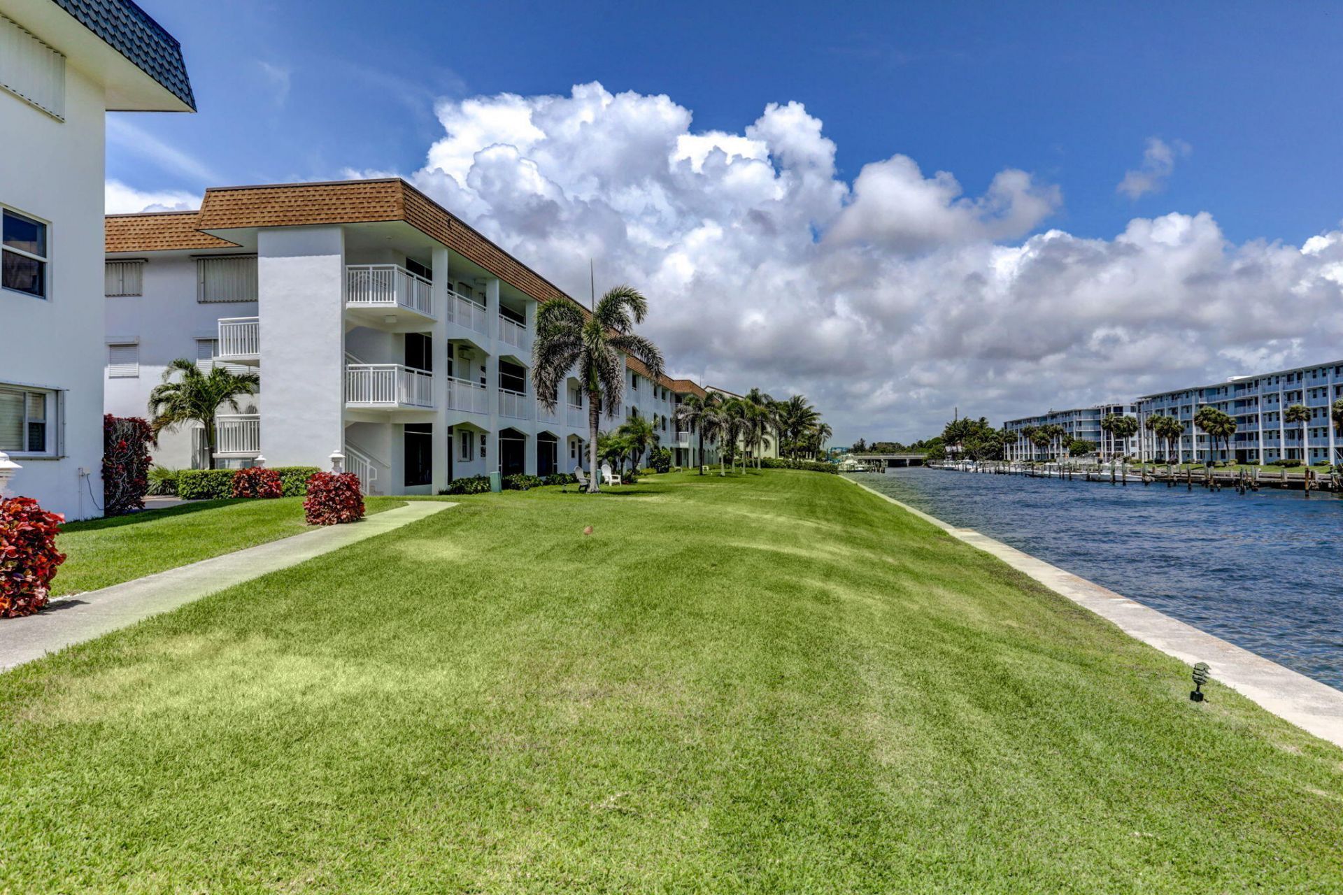 111 Shore Court, Unit #206, North Palm Beach, FL 33408 Photo
