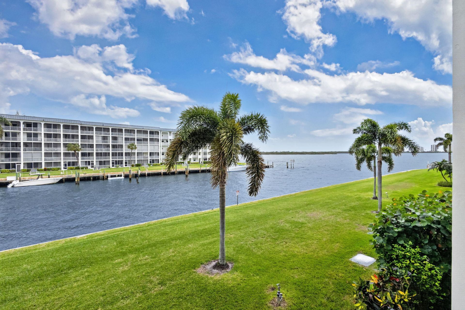 111 Shore Court, Unit #206, North Palm Beach, FL 33408 Photo