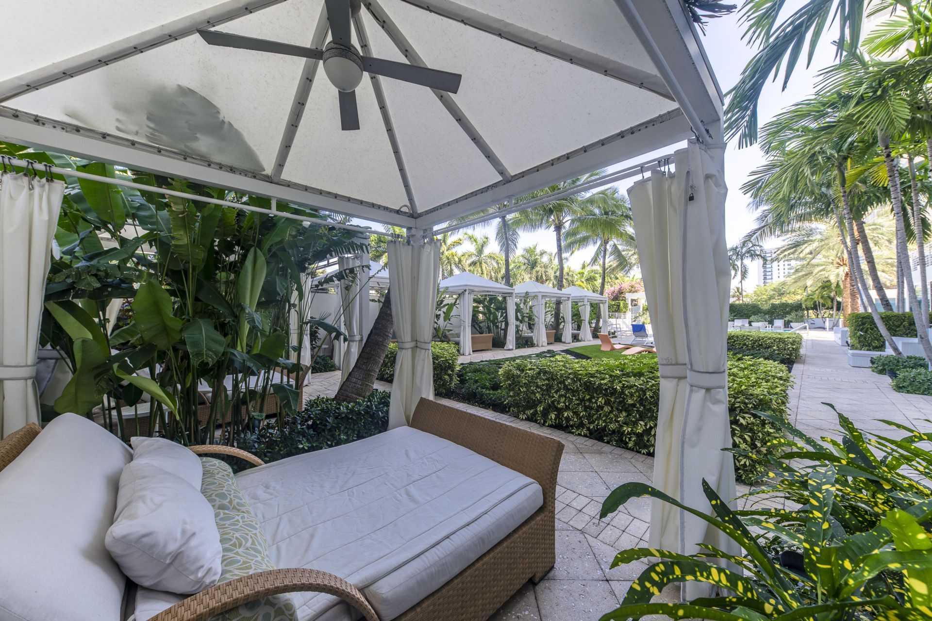 2831 N Ocean Boulevard, Unit 1005n, Fort Lauderdale, FL 33308 Photo