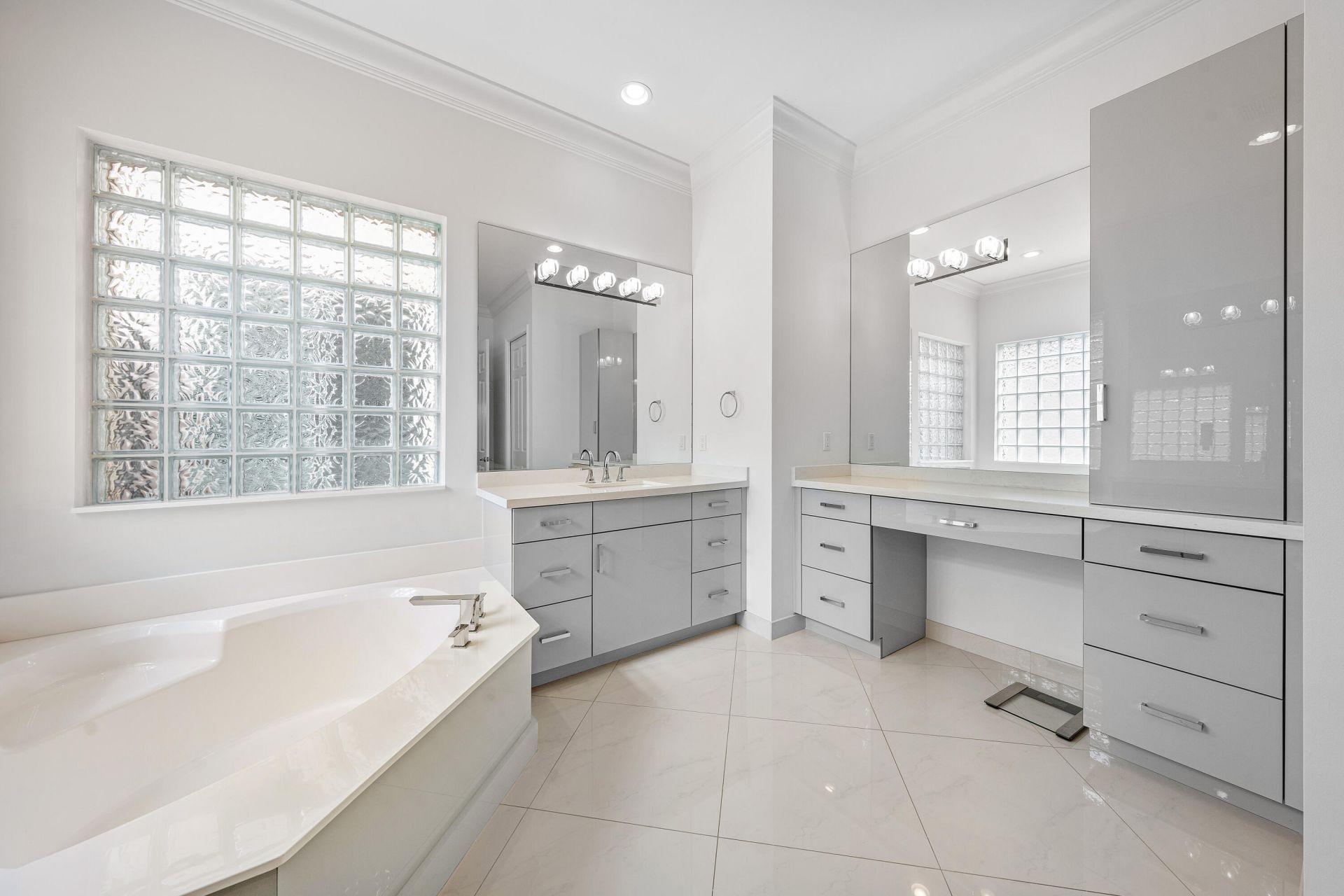 8196 Mount Thor Lane, Boynton Beach, FL 33473 Photo