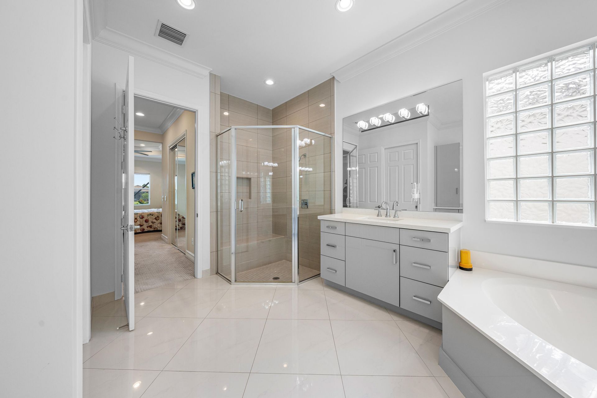 8196 Mount Thor Lane, Boynton Beach, FL 33473 Photo