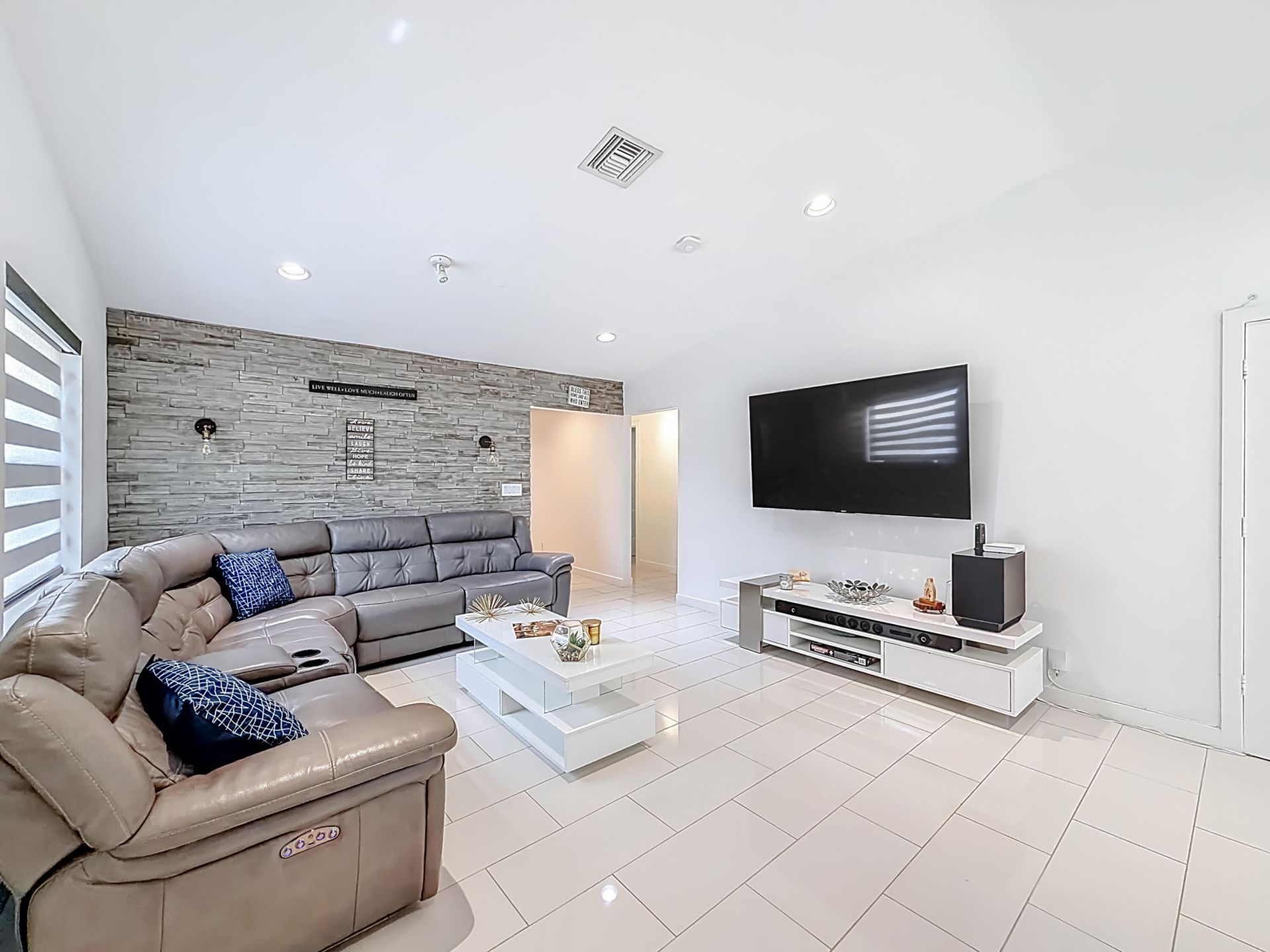 1820 NW 93rd Terrace, Unit 1820, Coral Springs, FL 33071 Photo