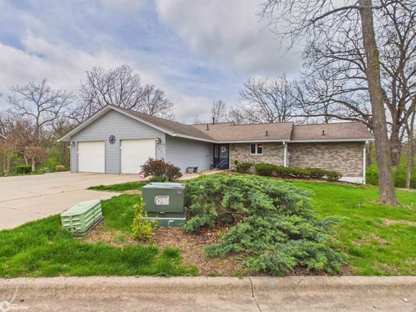 2351 Timberlane Heights, Ottumwa, IA 52501