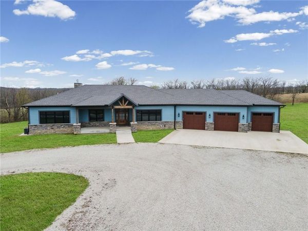 47210 K Highway, Norborne, MO 64668