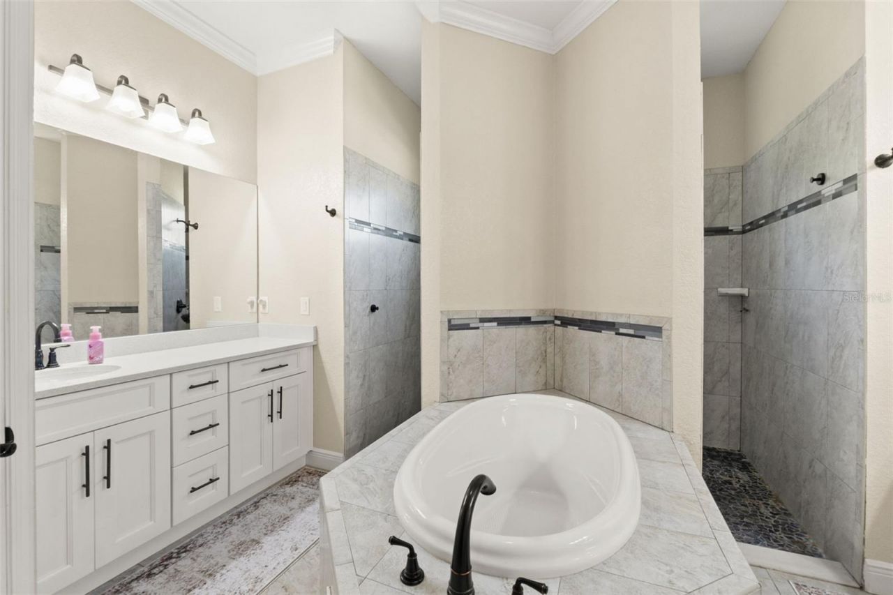 2111 Maximilian Avenue , Spring Hill, FL 34609 Photo