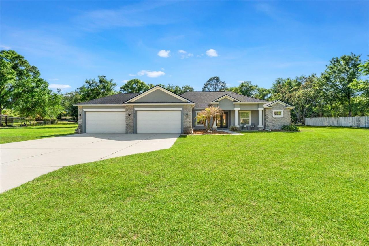 2111 Maximilian Avenue , Spring Hill, FL 34609 Photo