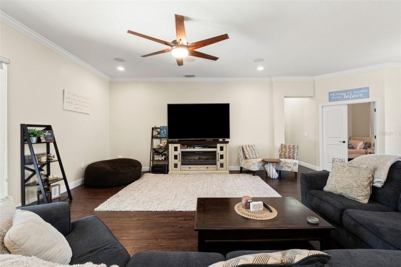 2111 Maximilian Avenue , Spring Hill, FL 34609 Photo