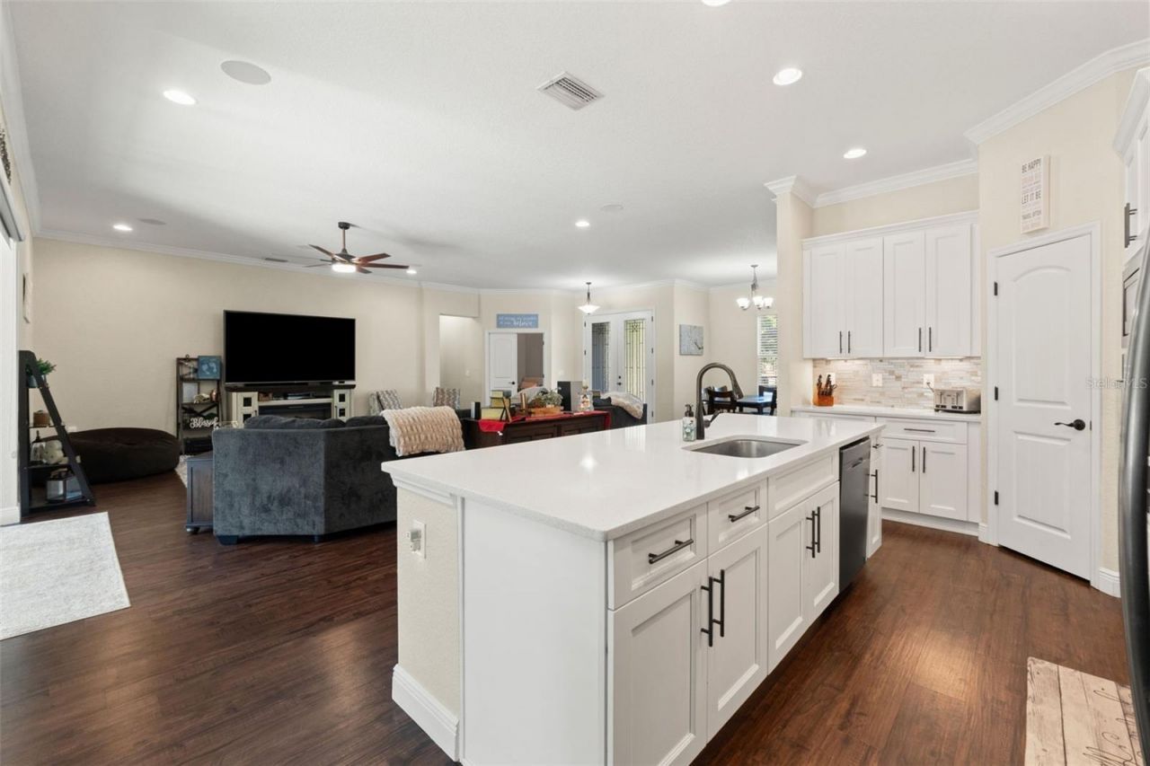 2111 Maximilian Avenue , Spring Hill, FL 34609 Photo