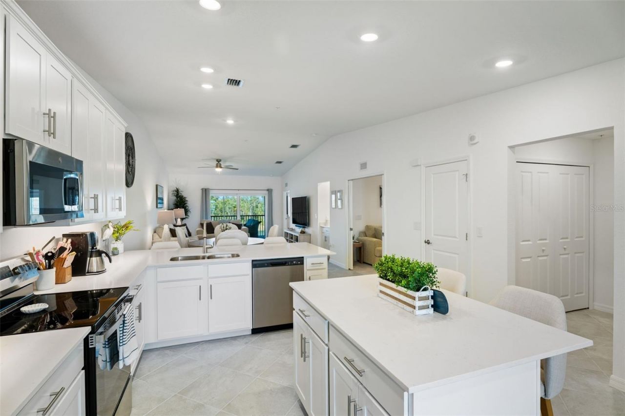14241 Heritage Landing Boulevard, Unit 1827, Punta Gorda, FL 33955 Photo