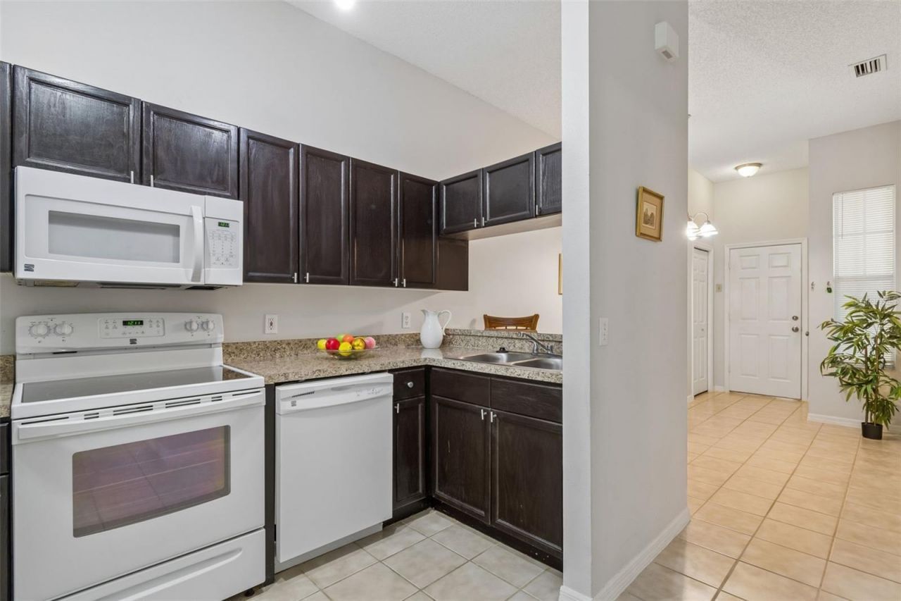 1050 Starkey Rd , Unit 207, Largo, FL 33771 Photo