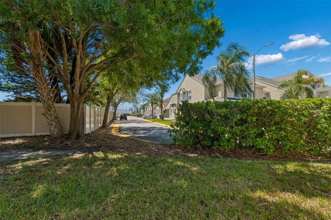 1050 Starkey Rd , Unit 207, Largo, FL 33771 Photo