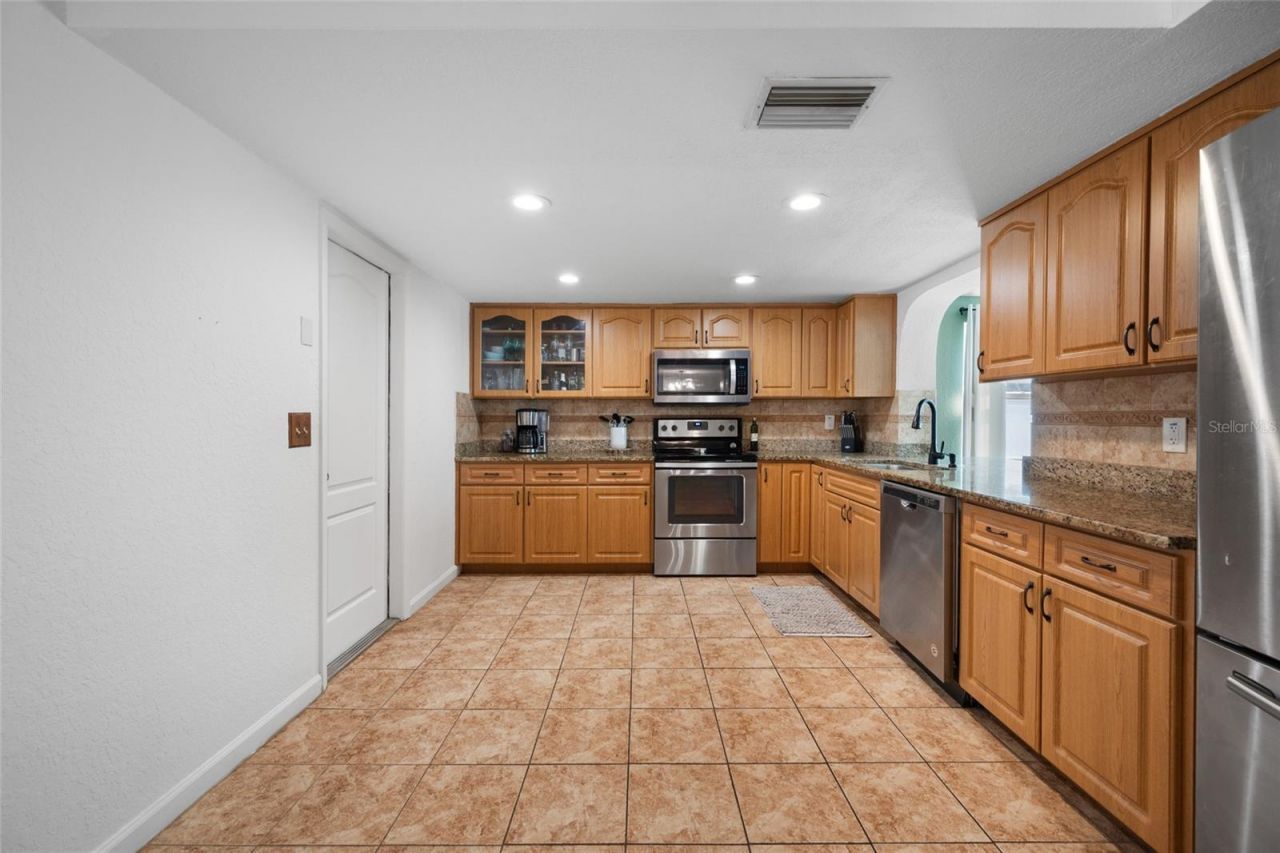 5130 Victoria Lane, Holiday, FL 34690 Photo