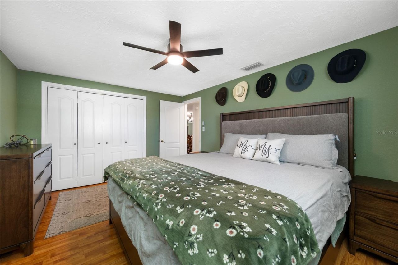 5130 Victoria Lane, Holiday, FL 34690 Photo