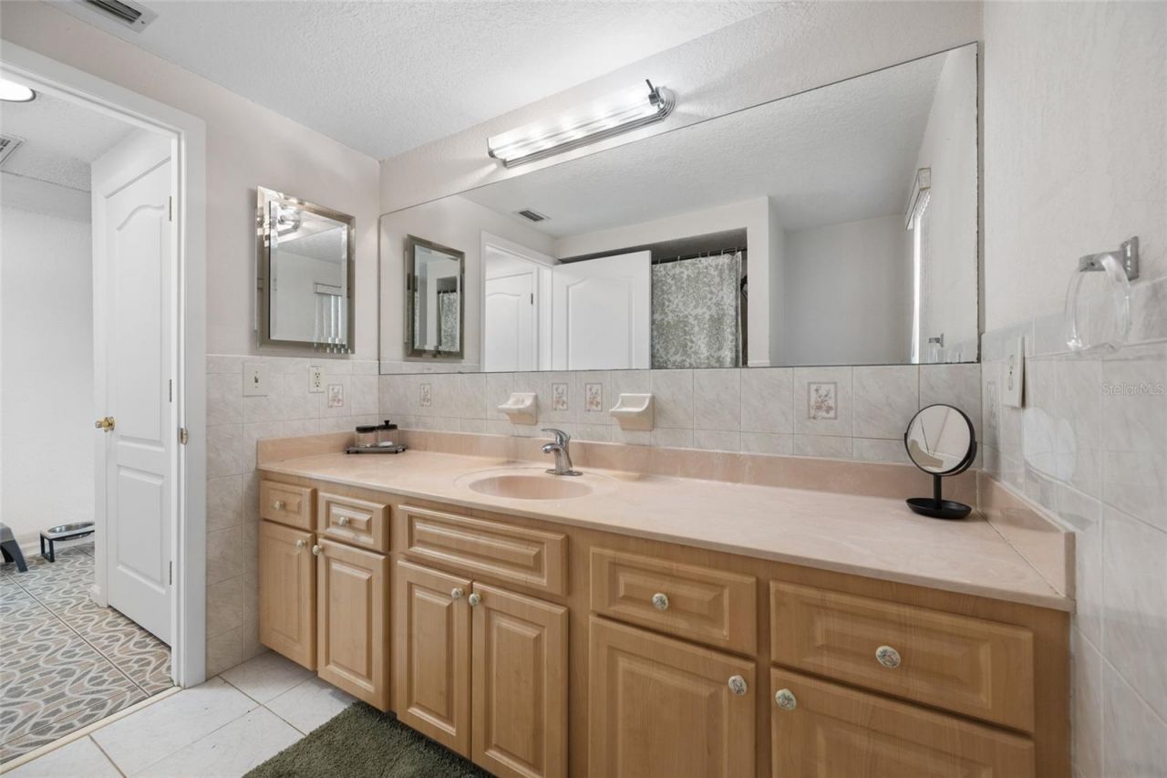 5130 Victoria Lane, Holiday, FL 34690 Photo