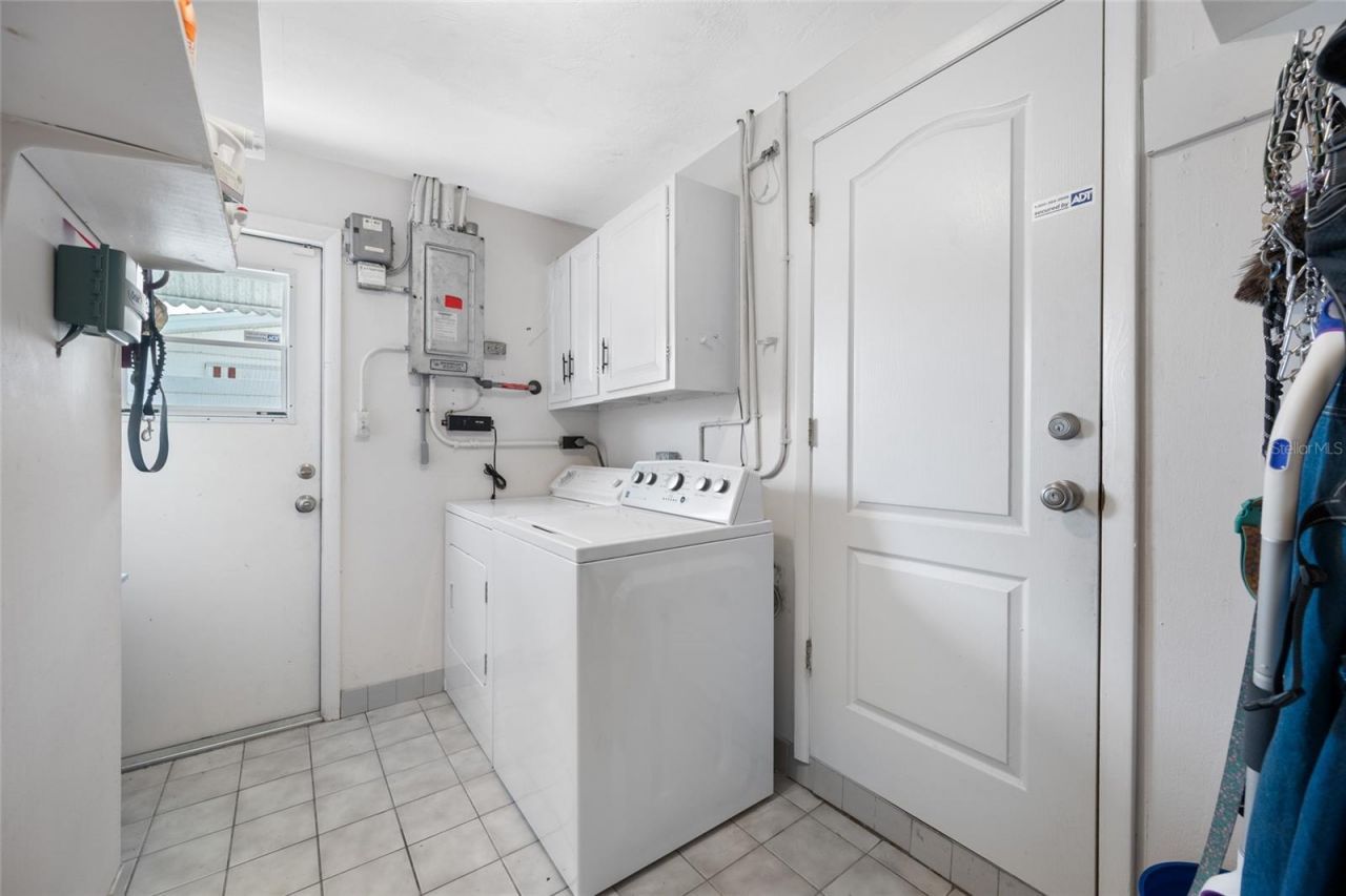 5130 Victoria Lane, Holiday, FL 34690 Photo