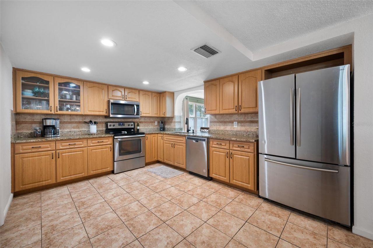 5130 Victoria Lane, Holiday, FL 34690 Photo