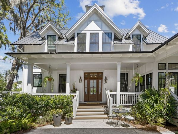 100 OLD WELL Road, Fernandina Beach, FL 32034