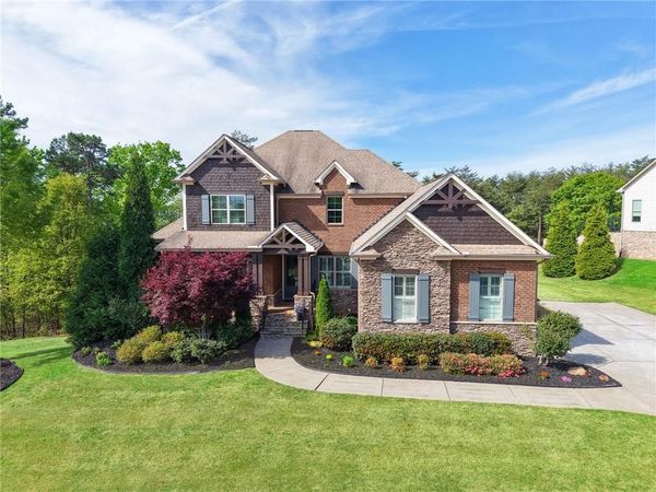 203 Laurel Vista Drive , Canton, GA 30114