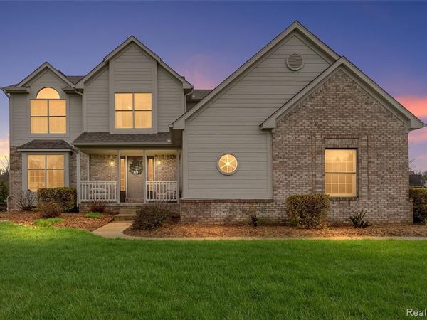 111 Oak Bark Drive, Marion Twp, MI 48843