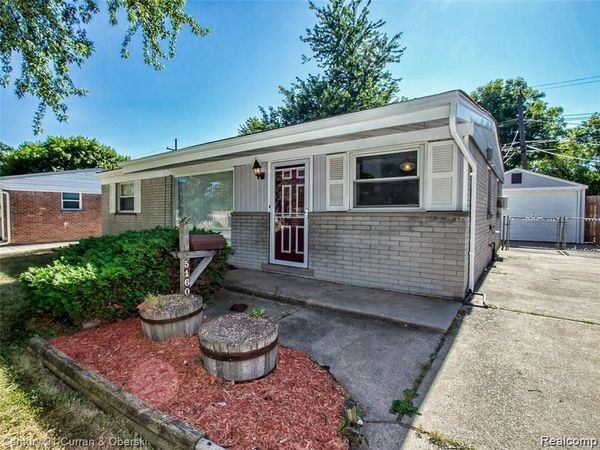 5160 Cherokee Street , Dearborn Heights, MI 48125
