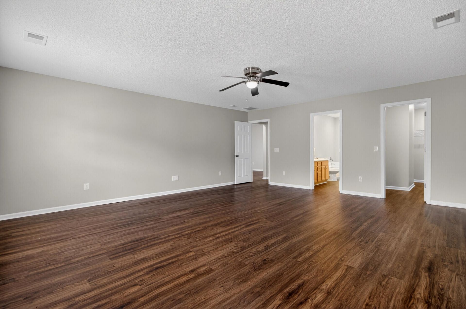 235 Emerald Isle Drive Photo 19