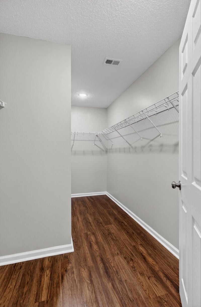 235 Emerald Isle Drive Photo 20