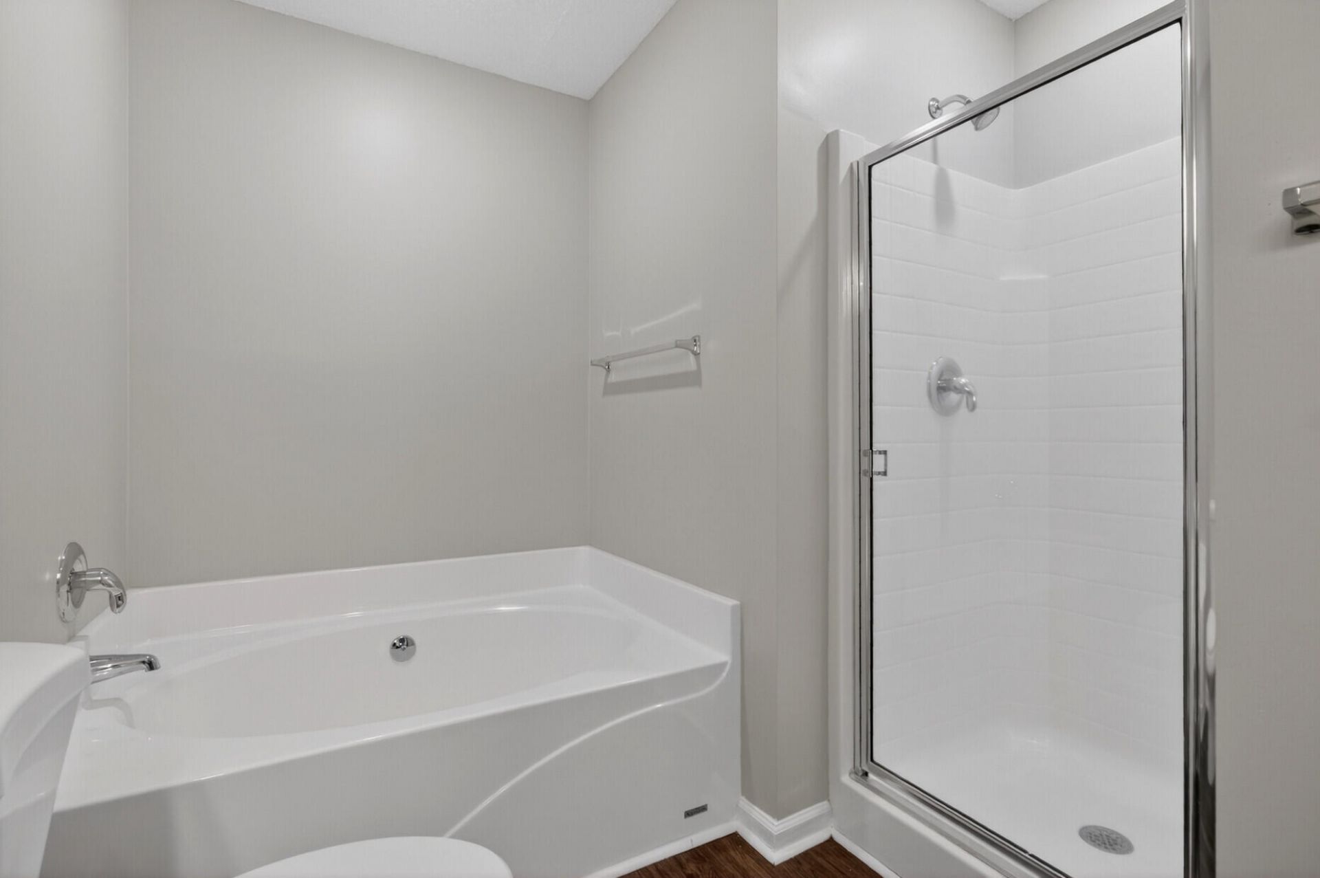 235 Emerald Isle Drive Photo 22