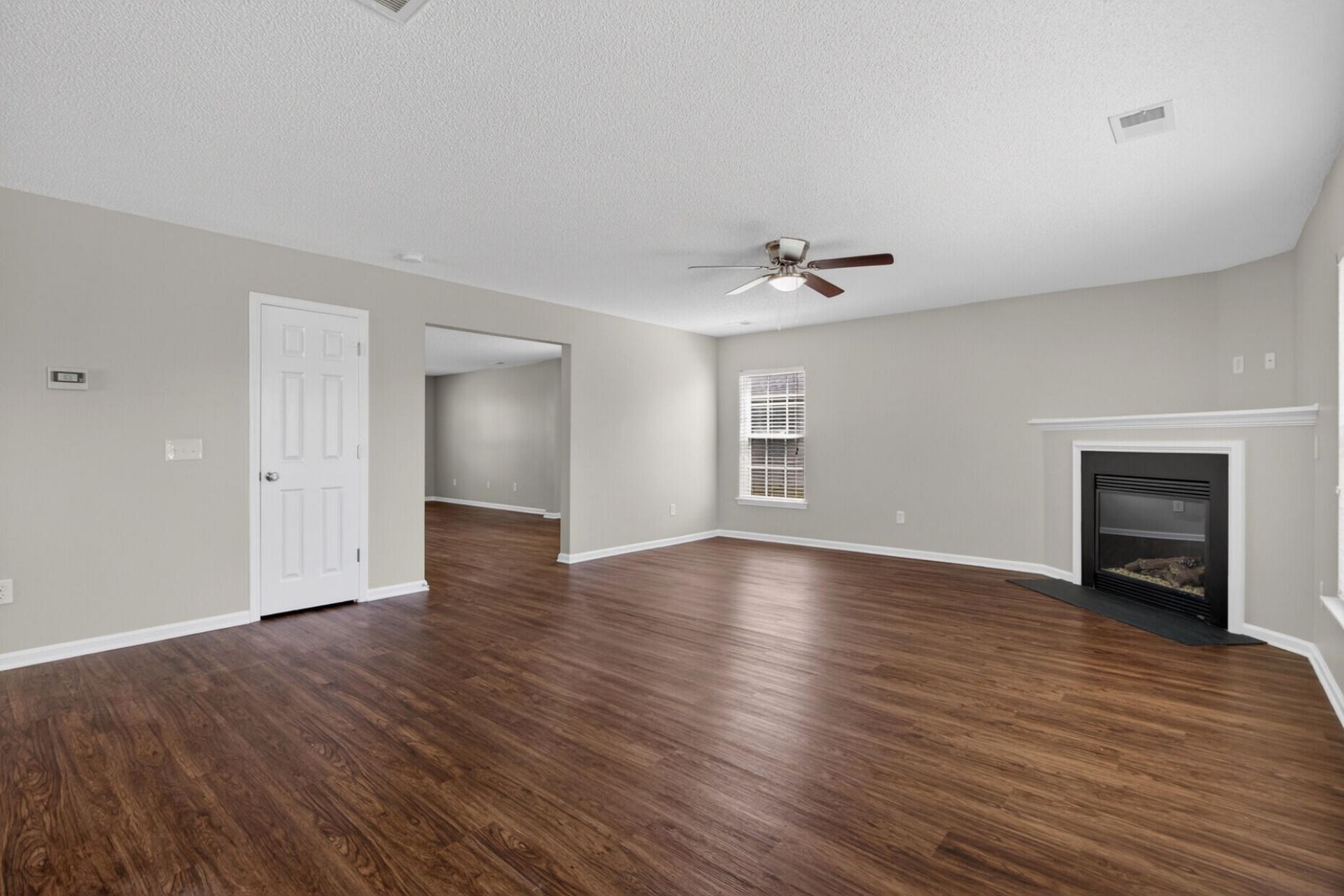 235 Emerald Isle Drive Photo 7