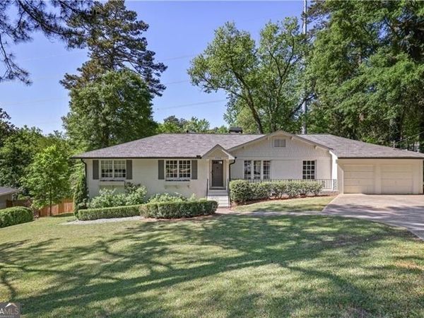 1566 Peachtree Battle Avenue NW, Atlanta, GA 30327