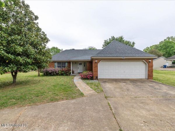 5446 Ridgetop Drive, Horn Lake, MS 38637