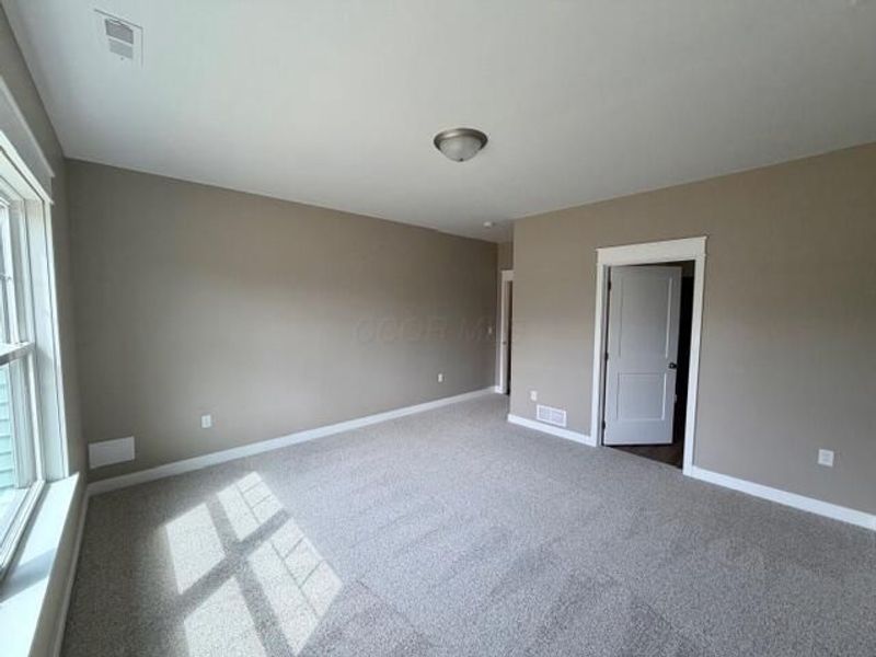 949 Hobart Court , Logan, OH 43138 Photo 17