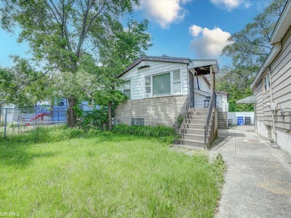 10004 S Torrence Avenue , Chicago, IL 60617