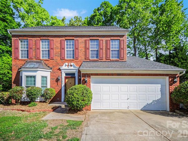 11647 Northwoods Forest Drive , Charlotte, NC 28214