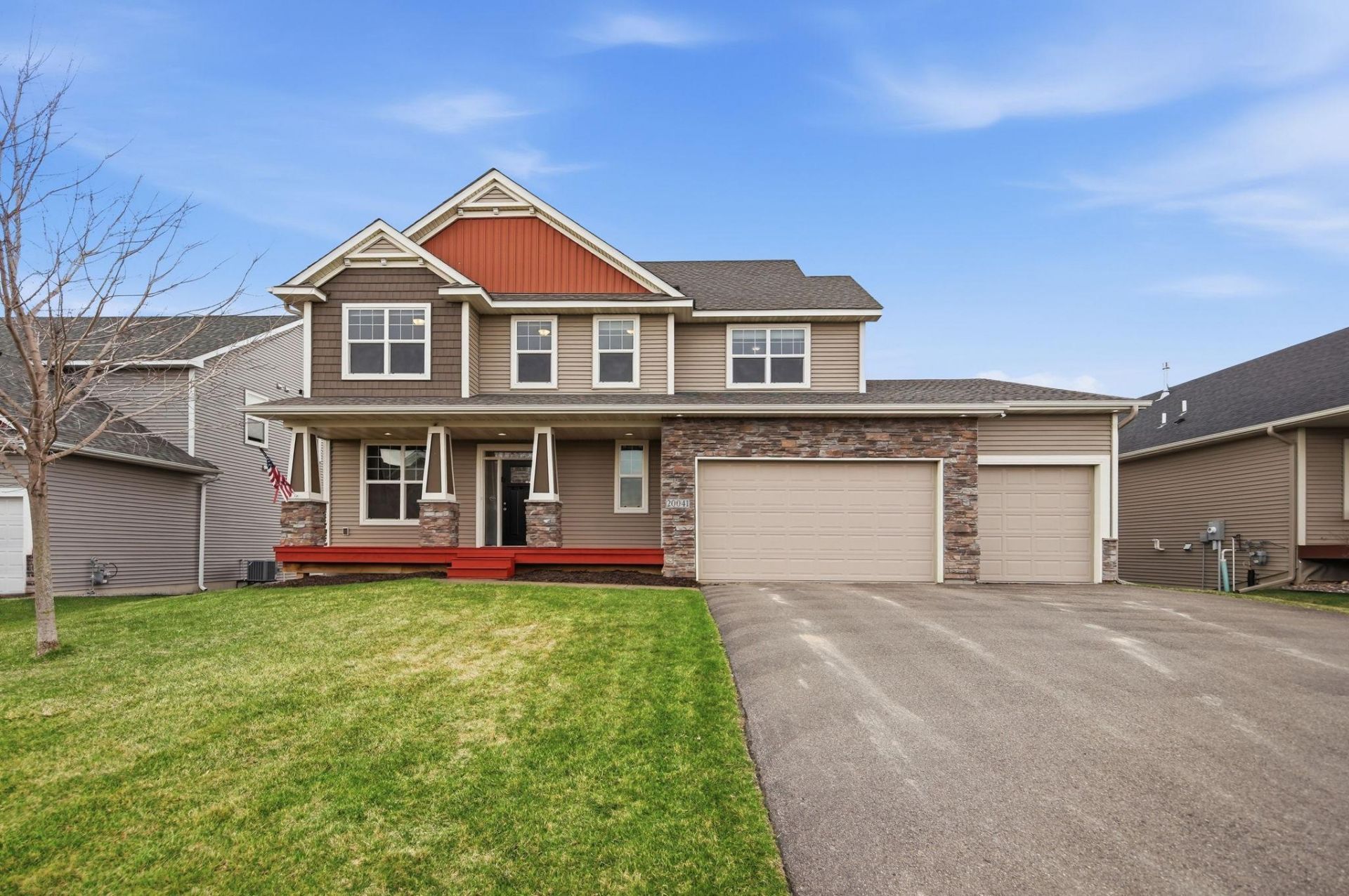 20041 Harness Avenue , Lakeville, MN 55044