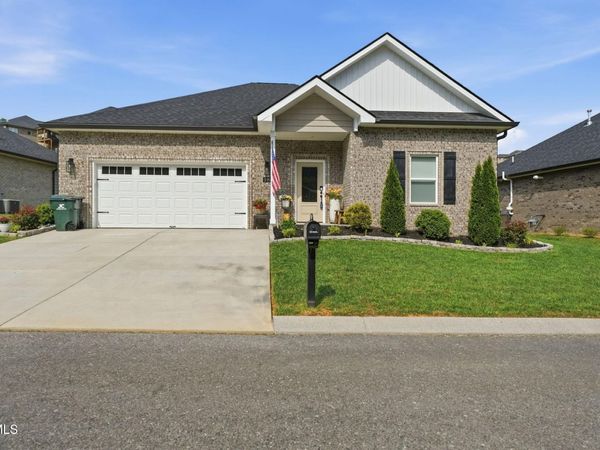 190 Quiet Stroll Lane, Johnson City, TN 37615