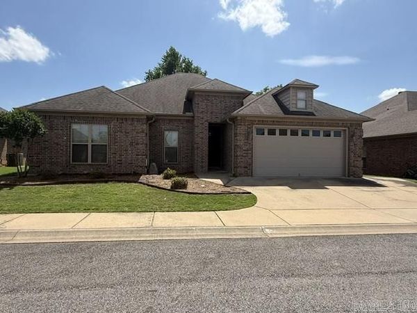 2465 EIGHTEEN Loop, Conway, AR 72034