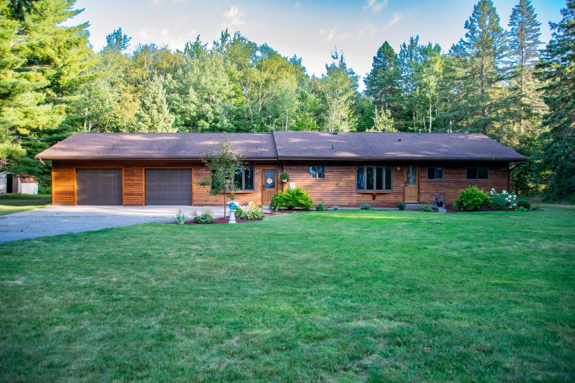 3209 Sherman Park Dr, Sault Sainte Marie, MI 49783 Main Photo