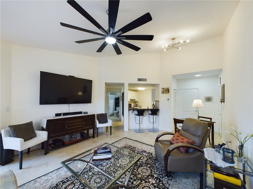 5060 Fairways Circle, Unit F303, Vero Beach, FL 32967 Photo