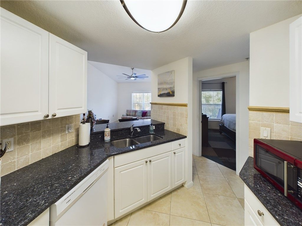 5060 Fairways Circle, Unit F303, Vero Beach, FL 32967 Photo