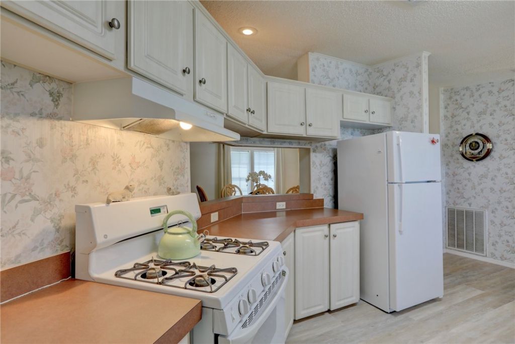 7658 Niantic Avenue, Lot #V4, Micco, FL 32976 Photo
