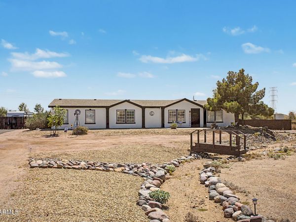 9815 E BROWN Road, Mesa, AZ 85207