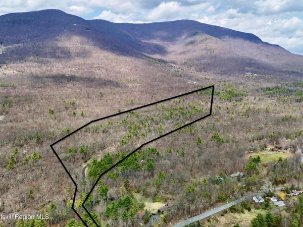 2044 Glasco Turnpike, Woodstock, NY 12498