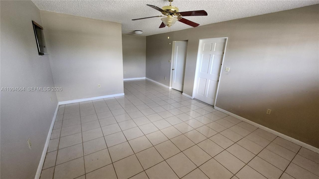 6241 NW 110th St , Hialeah, FL 33012 Photo