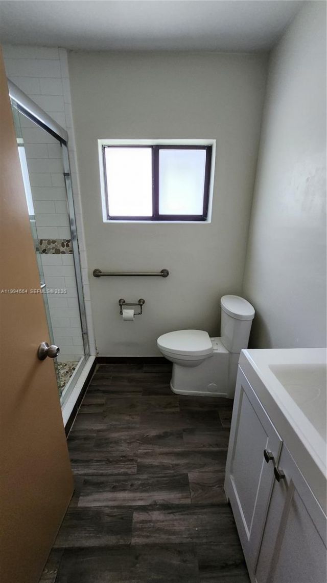 6241 NW 110th St , Hialeah, FL 33012 Photo