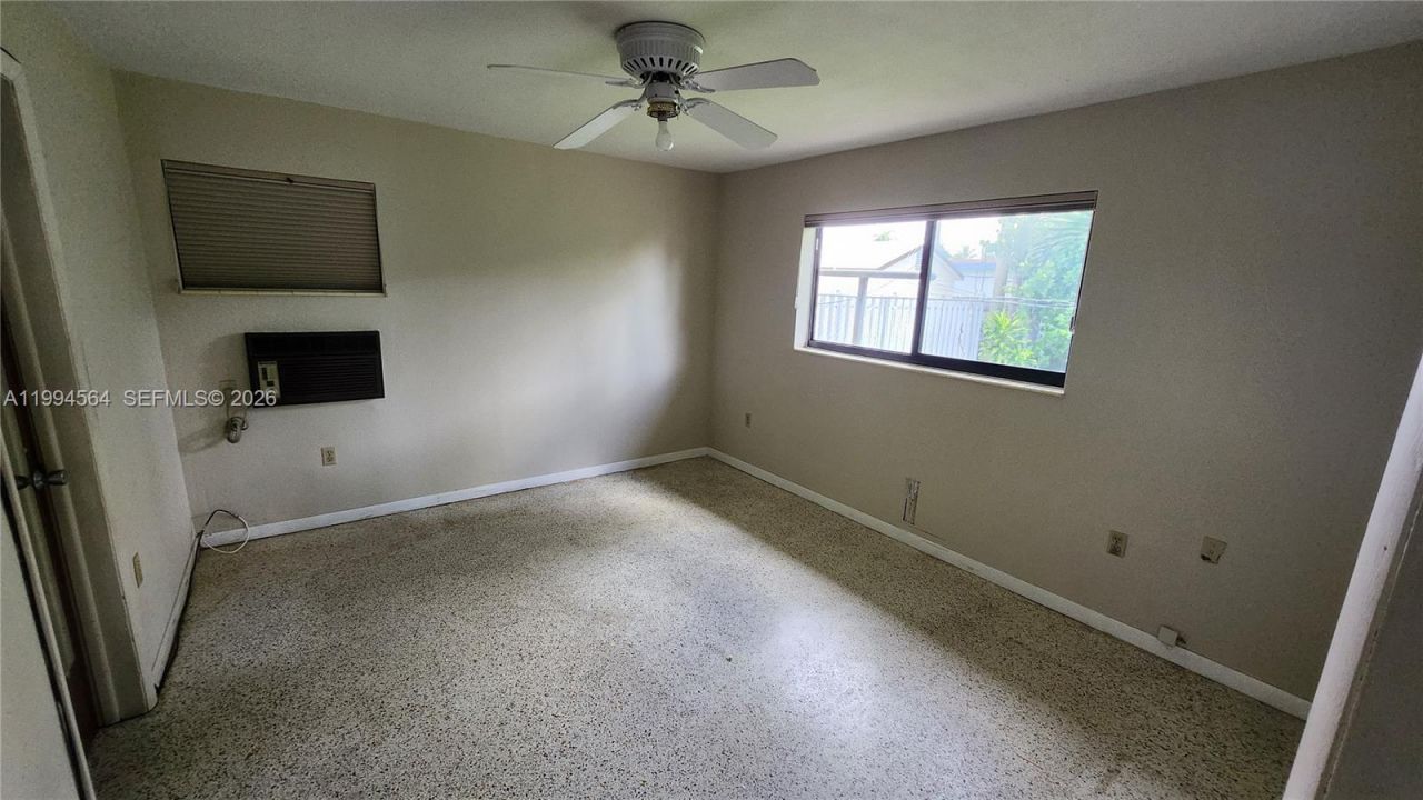 6241 NW 110th St , Hialeah, FL 33012 Photo